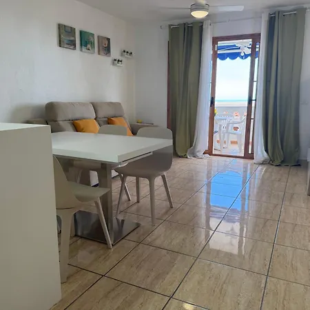 Royal - Sea View - Air Conditioning *