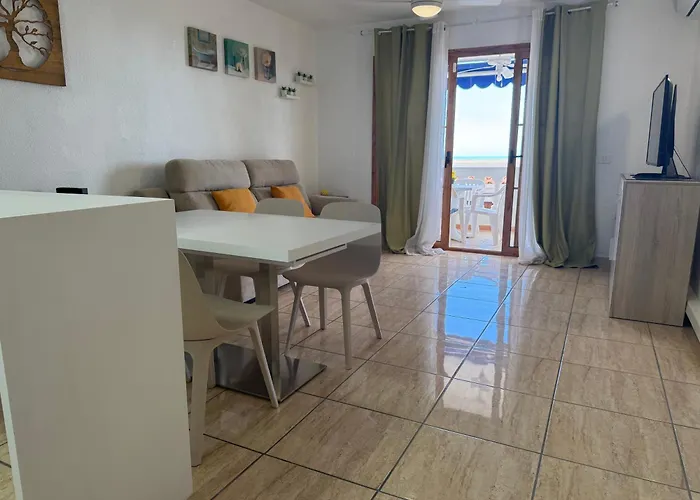 Royal - Sea View - Air Conditioning *