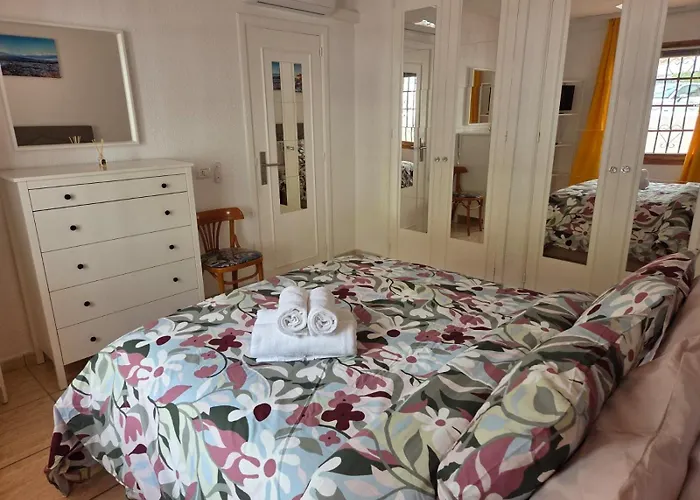 Royal - Sea View - Air Conditioning Апартаменты Лос Кристианос
