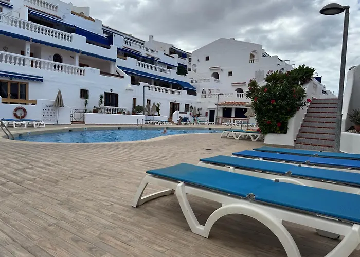 Royal - Sea View - Air Conditioning Апартаменты *